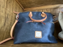 19C452DE-CCB7-4E27-B214-6B3090F416D1