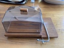 C5BAAE5A-172F-448D-8968-252D9BE8265C