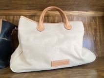 D9F12EA3-F929-4ABA-9FAB-4B9394BF0200