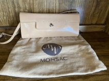 DCF9490A-AE54-4C7E-977A-48BE580B44CD