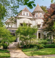 Artful Design in a Grand Victorian