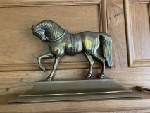 D878F727-956A-4229-A0B5-C192B678C0CC